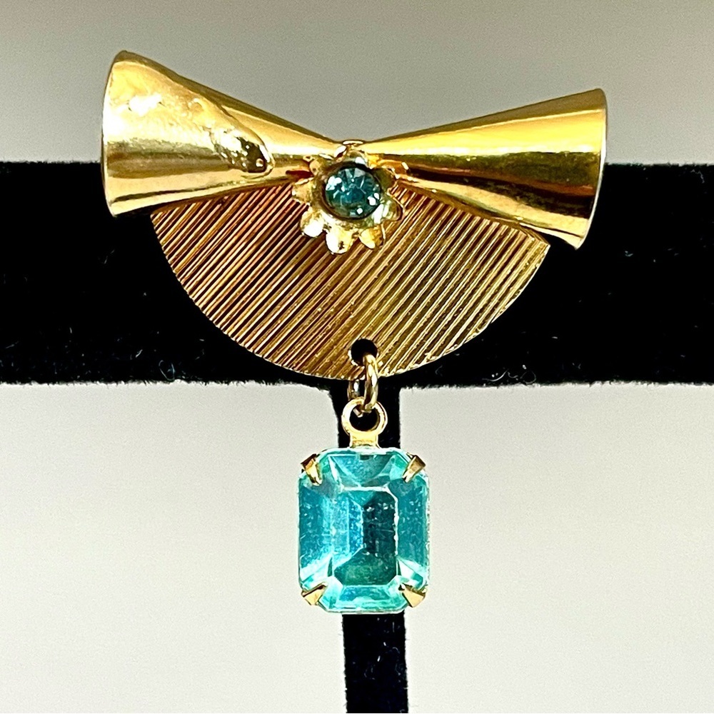 Vintage Gold Tone Bow Brooch Aqua/Teal Rhinestone Dangle Mid Century Coquette